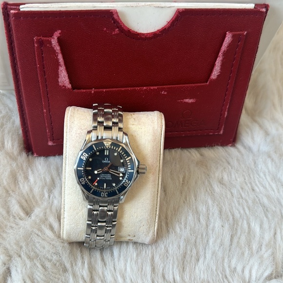 AUTHENTIC SEAMASTER OMEGA WATCH - Picture 5 of 9